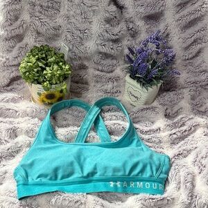 Under Armour Women's Teal Sports Bra size Medium